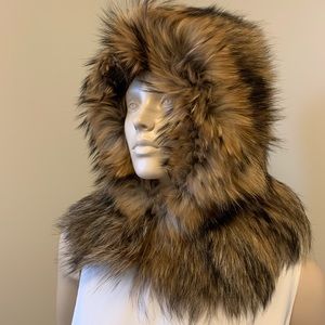 Finn Raccoon fur hat NEW